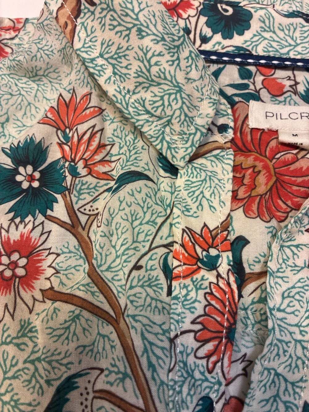 Pilcro Floral Long Sleeve Button Down Shirt Size M - Picture 6 of 16